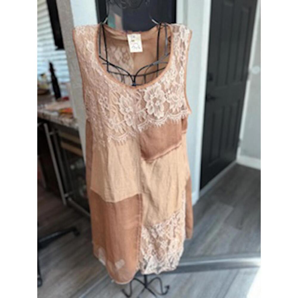 Designer Pretty Angel, XL Tan and Cream Lace
